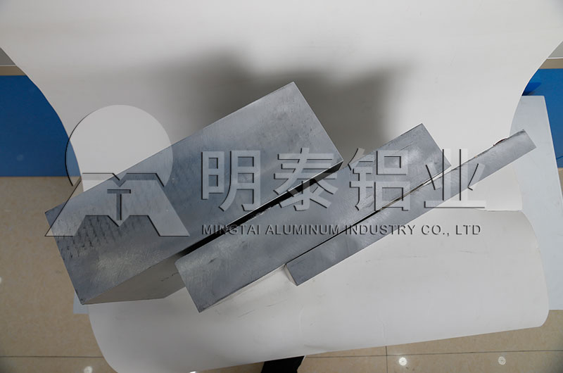 用于汽车-模具-百叶窗5052铝板几多钱一吨？厂家为您具体介绍