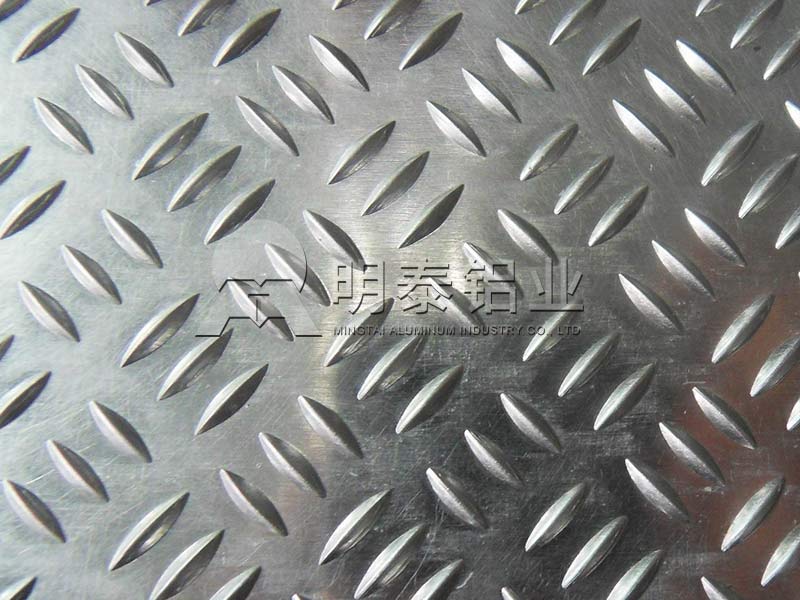 5052斑纹铝板厂家-起落平台用5052斑纹铝板价值几多?